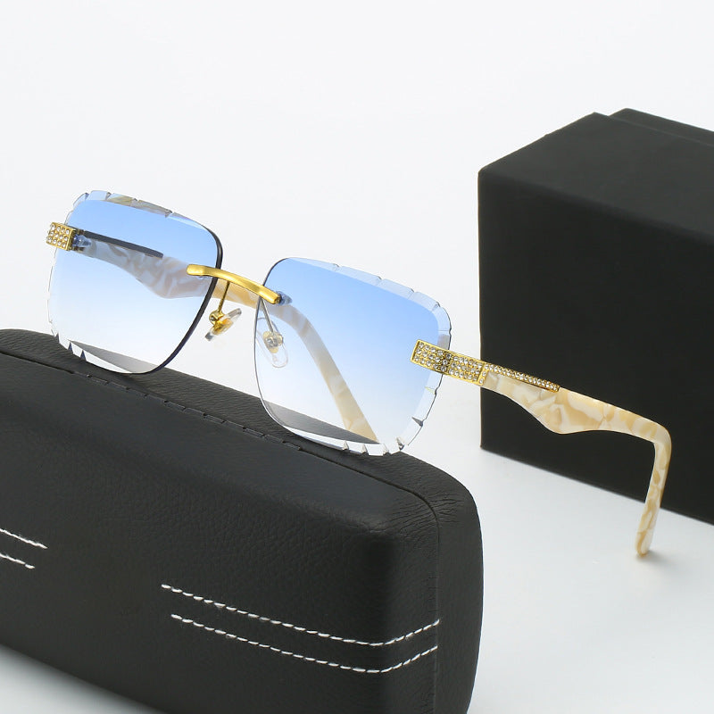 Women's Fashion Glasses with Luxurious Accents Bowlift