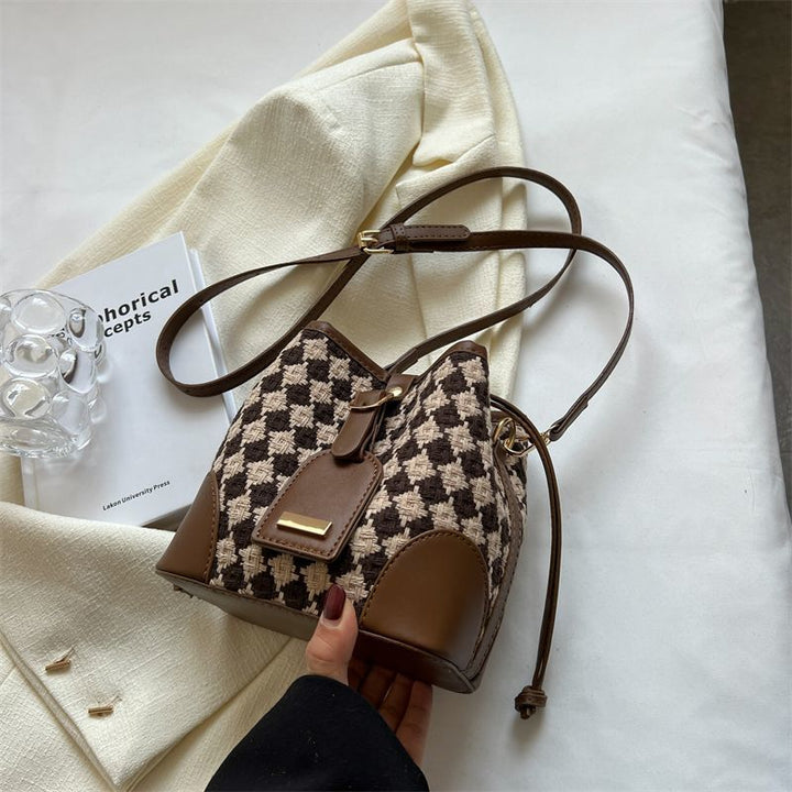 Stylish Checkered Bucket Bag Bowlift