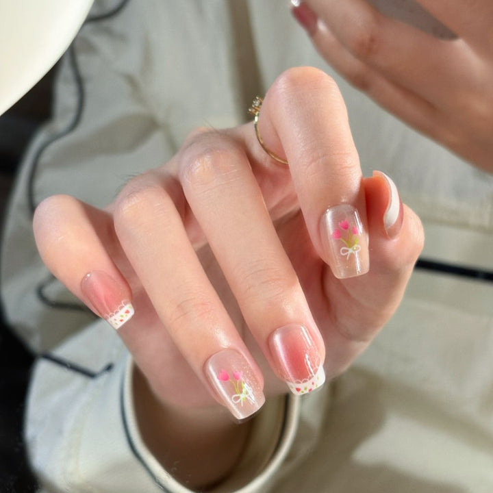 Artificial Nails in Stylish Ombre Design Bowlift