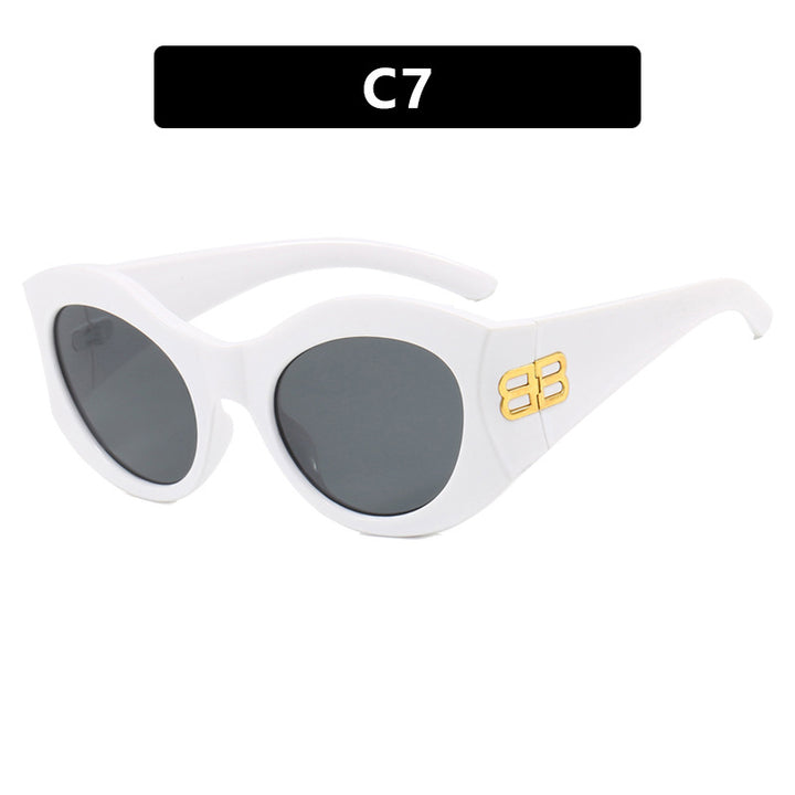 Ladies stylish Cat-Eye sunglasses with high-gloss design and protective lenses Bowlift