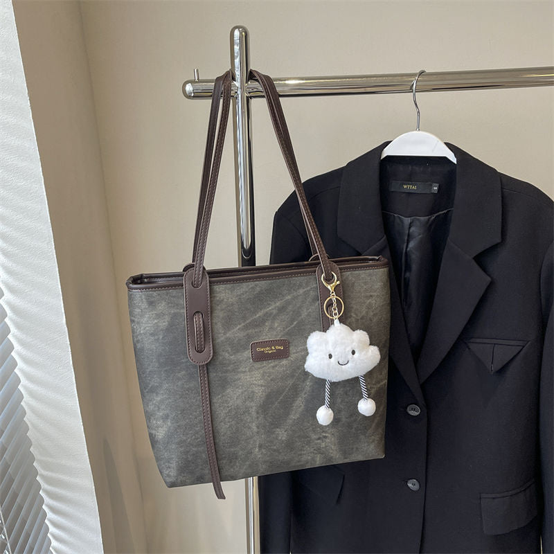 Fashionable Structured Tote Bowlift