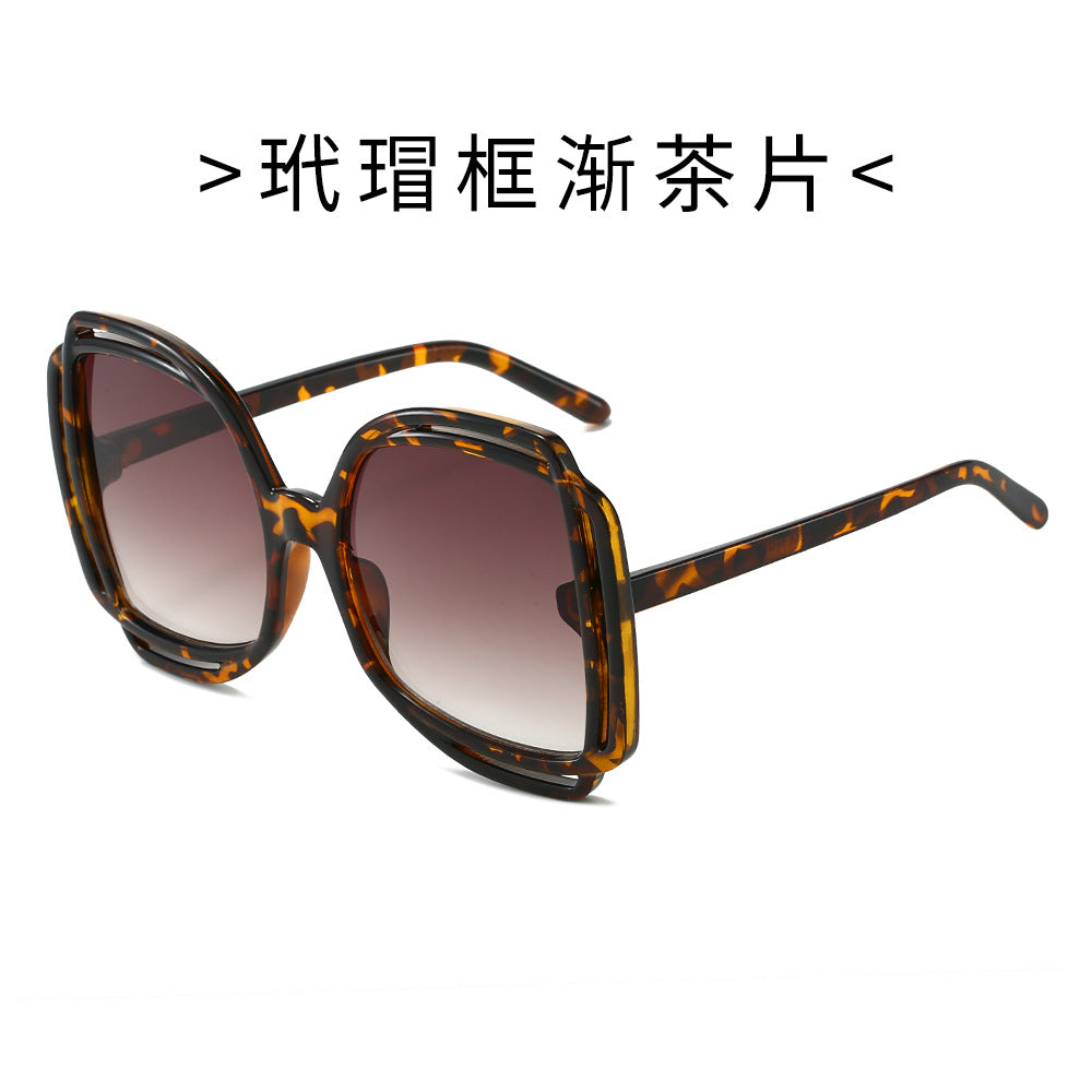 Ladies Fashion Sunglasses with Modern Frame Bowlift