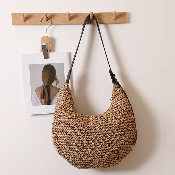 Handmade Hobo Bag Made of Natural Raffia Material Bowlift