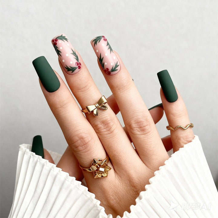Artificial nail set with festive Christmas design Bowlift