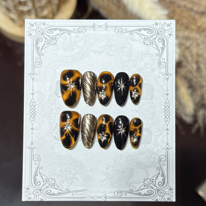 Decorative Press-On Nail Set with Celestial Accents Bowlift