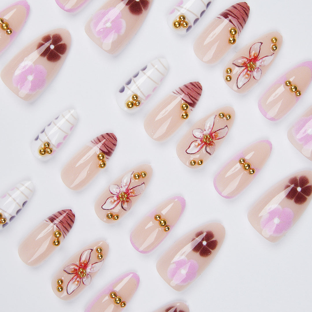Glamorous artificial nails Bowlift