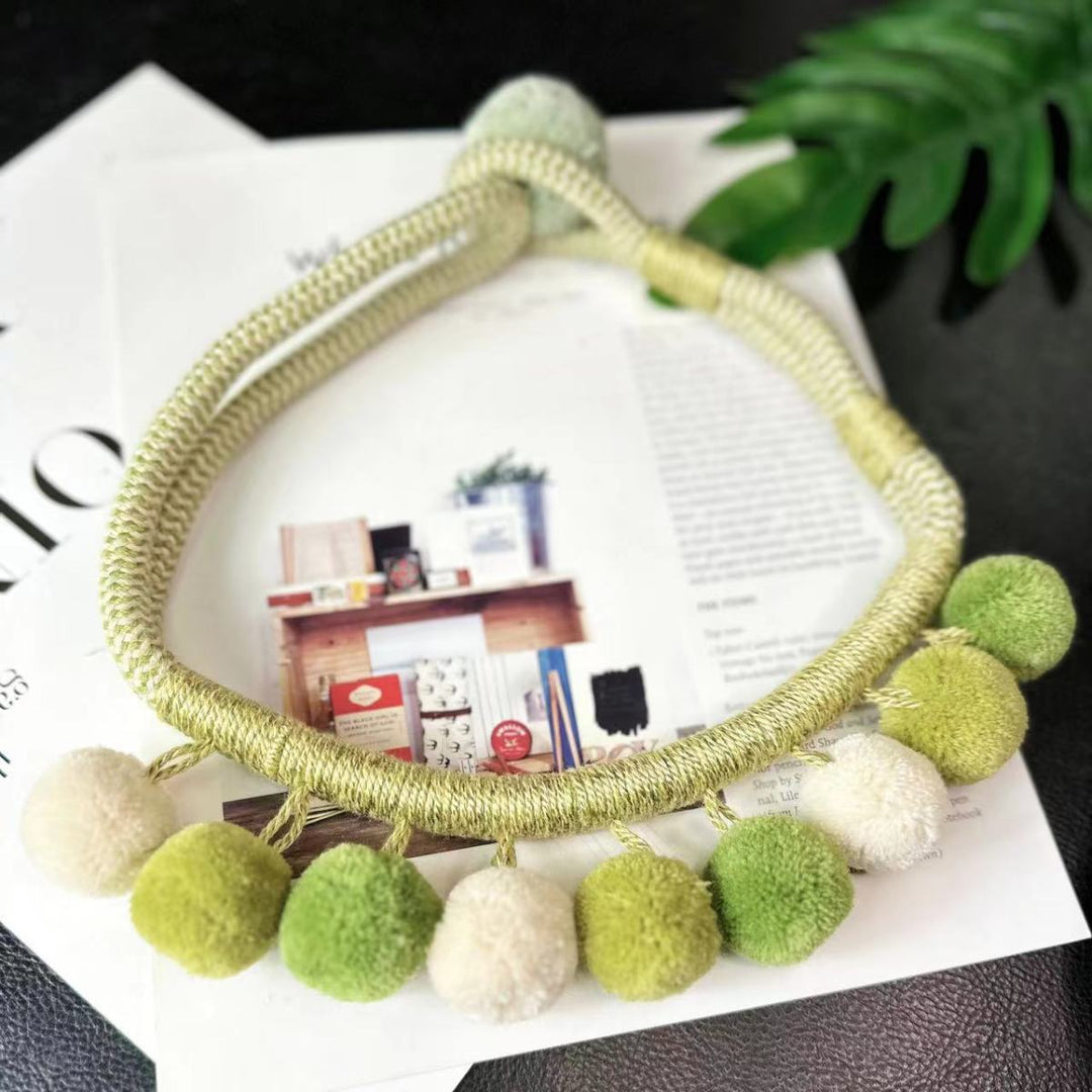 Trendy Knit Necklace Bowlift