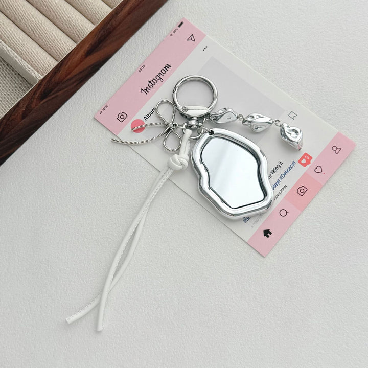 Stylish Mirror Keychain Bowlift