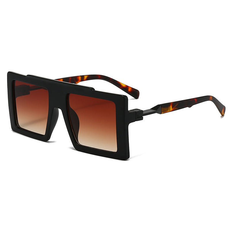 Ladies fashionable sunglasses with rectangular frame Bowlift