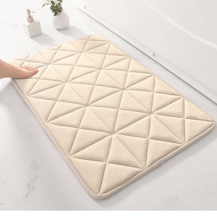 Diamond-Quilted Ultra-Soft Bath Mat