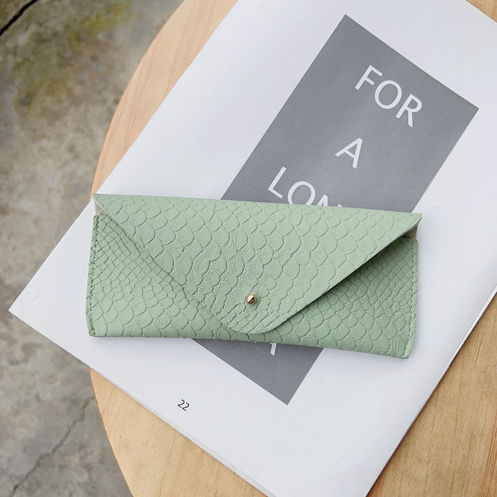 Textured Leather Eyewear Case Bowlift