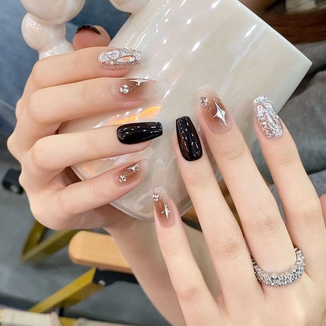 Artistic Decorative Nail Tips Bowlift