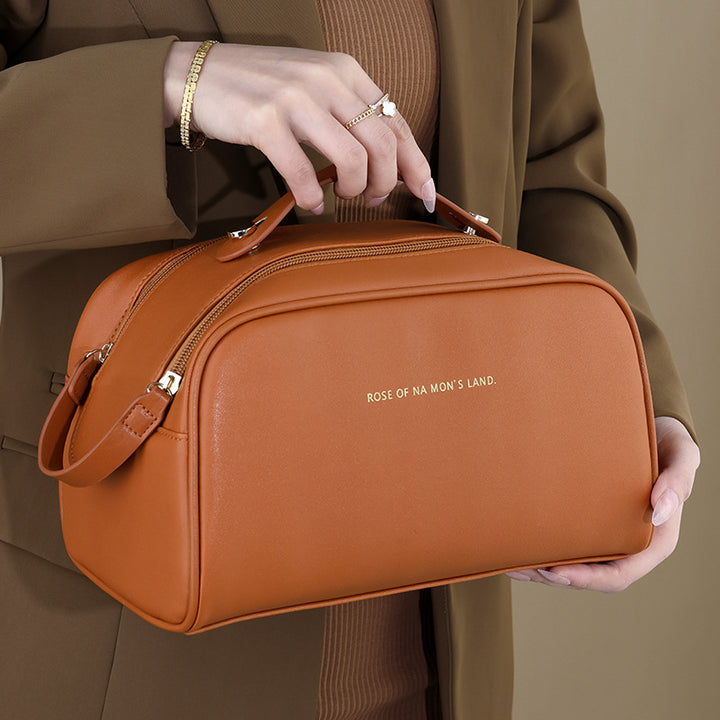 Cosmetic and Care Bag in Elegant Design with Practical Zipper Bowlift