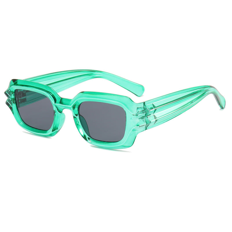 Women's fashionable sunglasses in contemporary design Bowlift