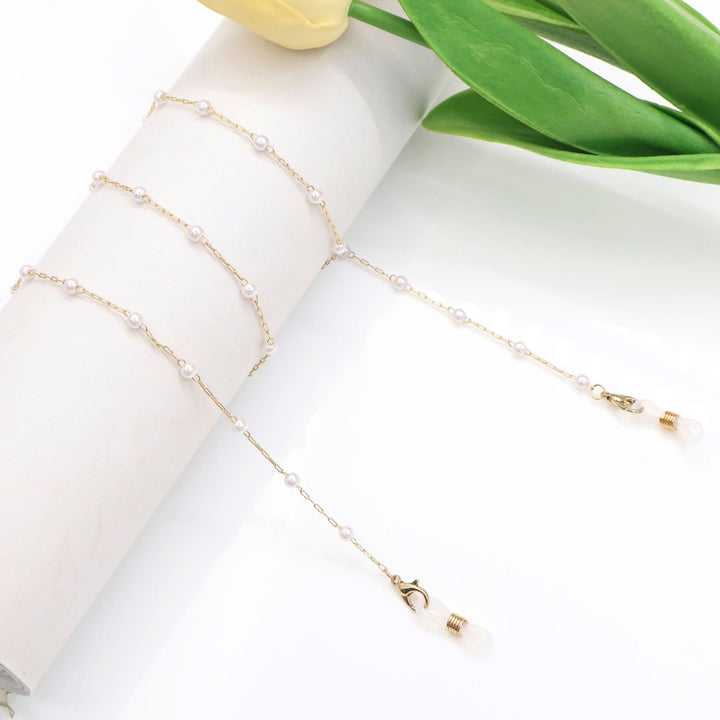 Pearl Accented Eyewear Chain Bowlift