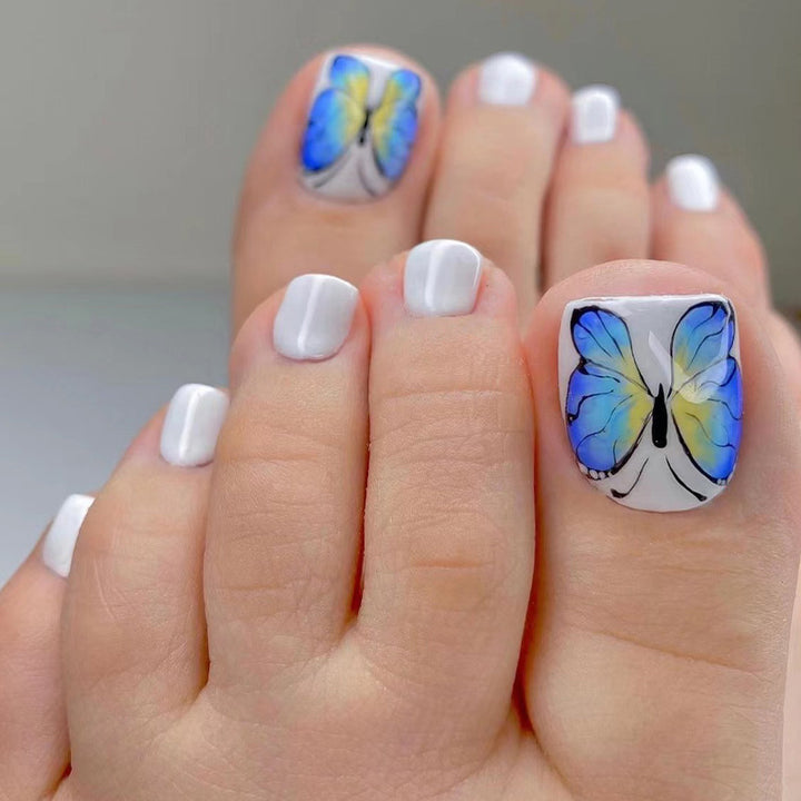 Artificial nails with butterfly design Bowlift