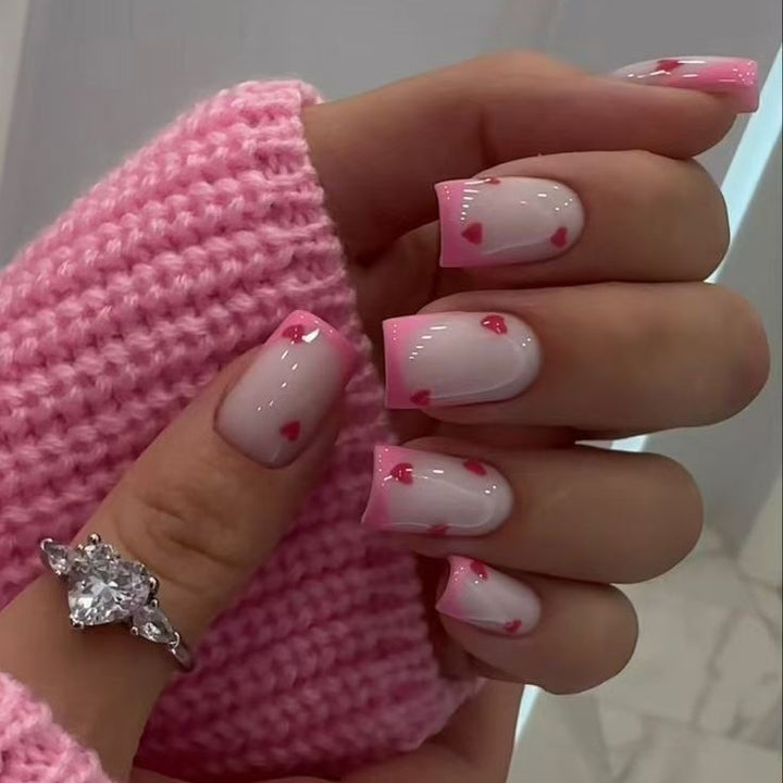 Nail Art Set with playful heart motif and elegant accents Bowlift