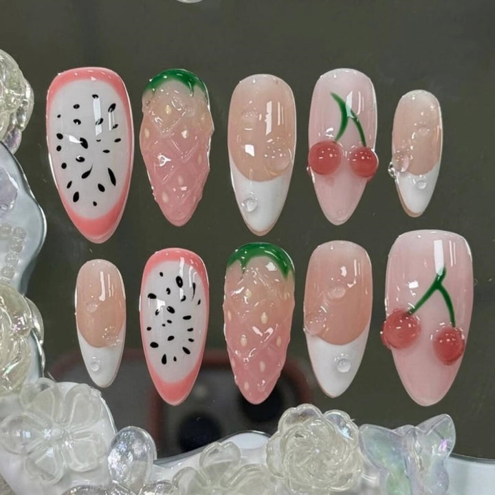 Artistic Floral and Star-Embellished Press-On Nail Set Bowlift