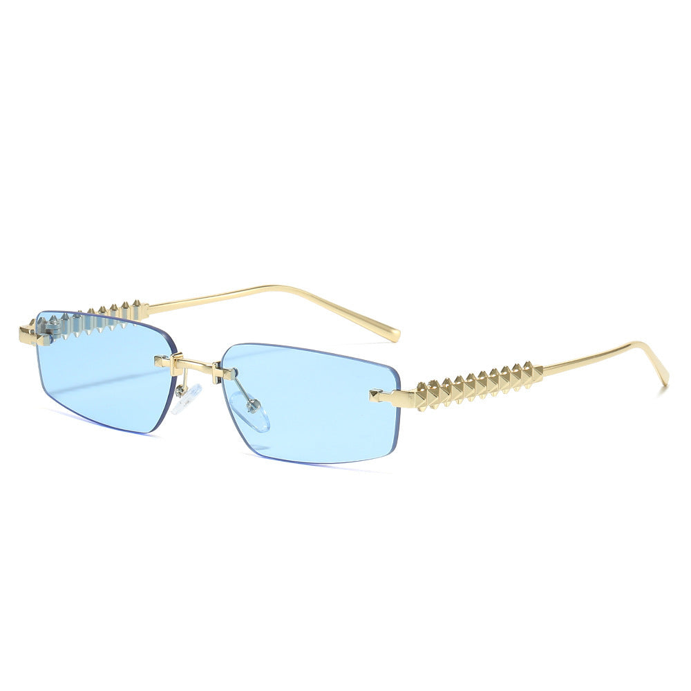Women's Designer Sunglasses with Unique Barbed Wire Design Bowlift