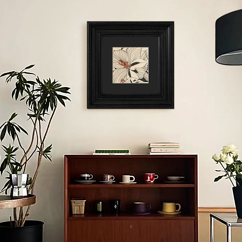 Artistic Flowered Coated Wall Decor