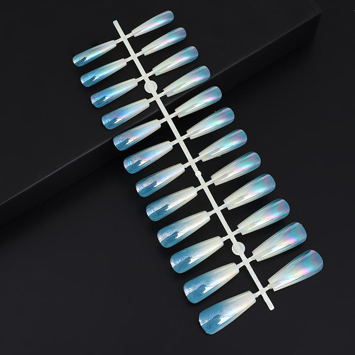 Artificial nails in modern glitter finish Bowlift