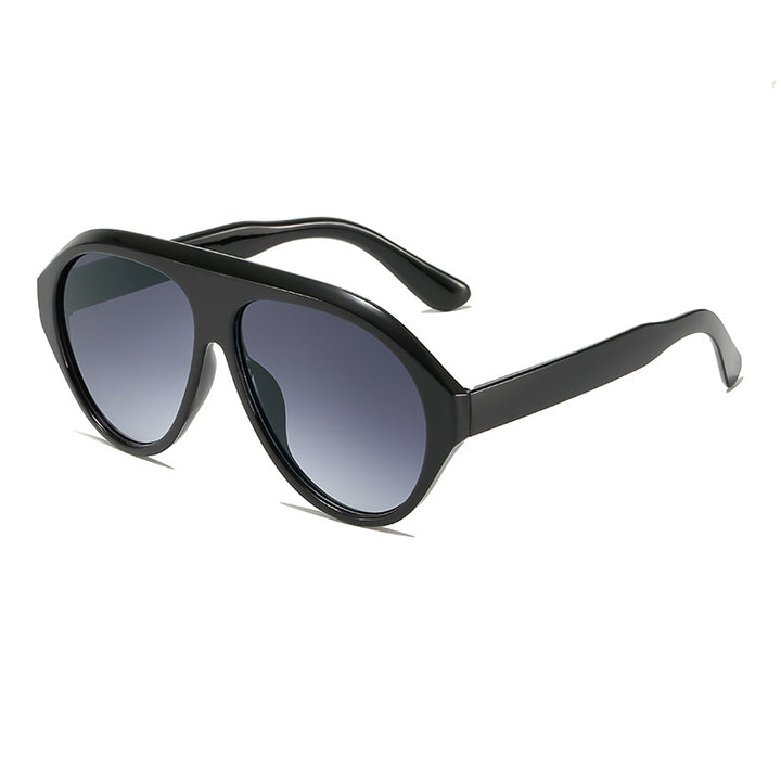 Trendsetting Oversized Retro Sunglasses Bowlift