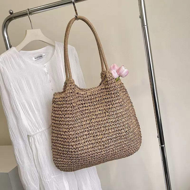 Large Braided Bag Made of Natural Material Bowlift