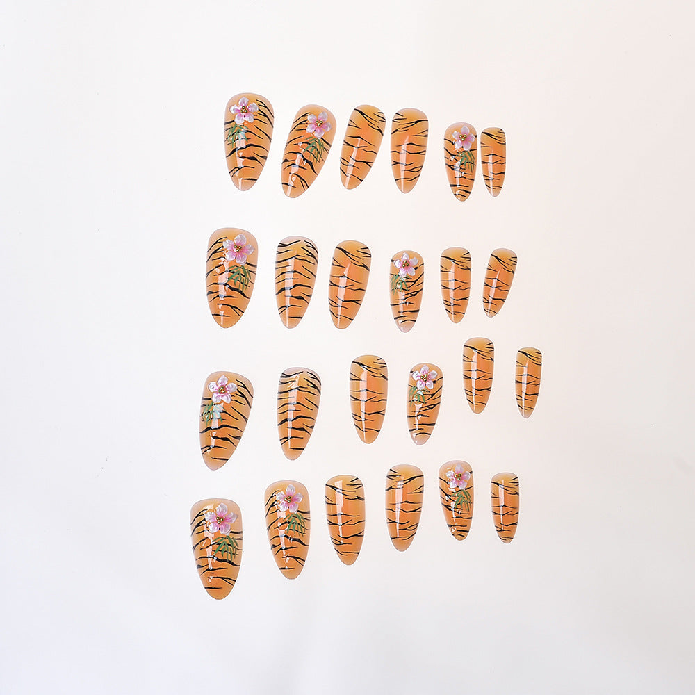 Floral Design Press-On Nail Set Bowlift
