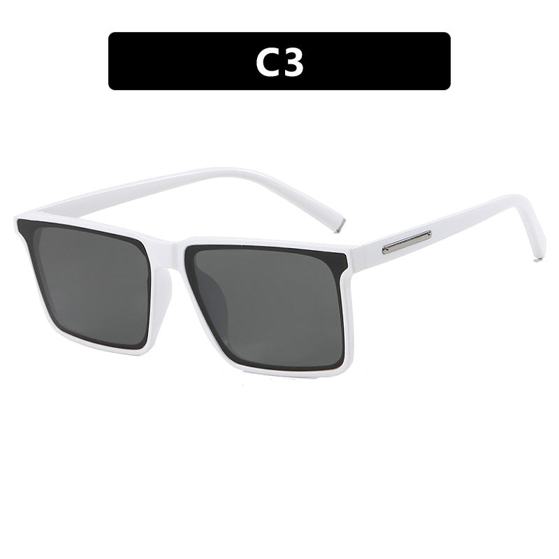 Ladies square sunglasses with modern, sturdy plastic frame Bowlift