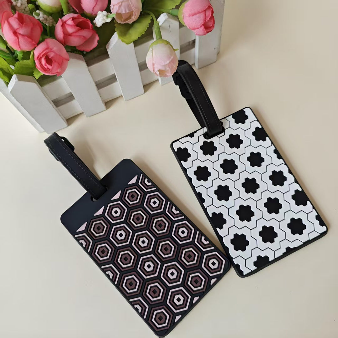 Unisex Retro Puzzle-Themed Luggage Tag Bowlift