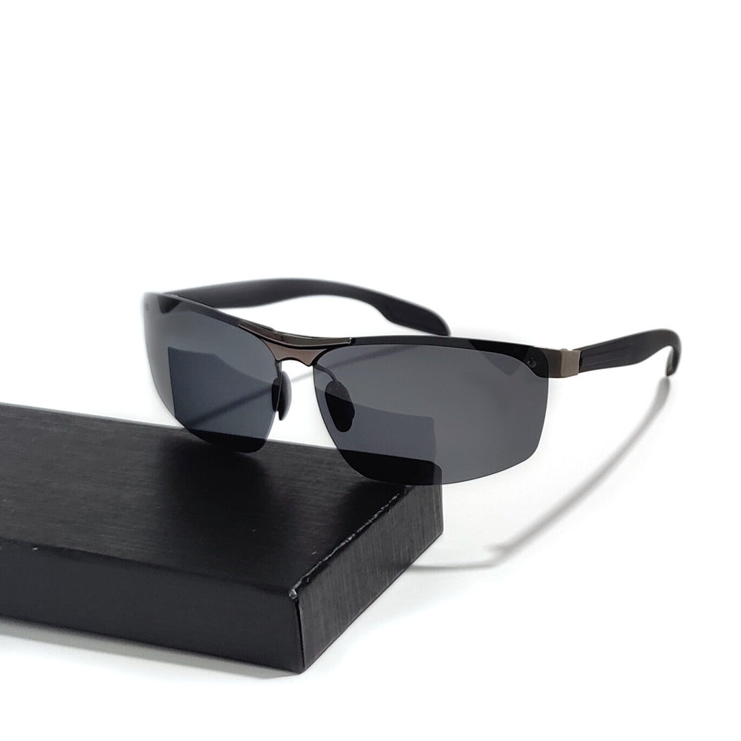 Men's sporty sunglasses with ergonomic design and UV protection Bowlift