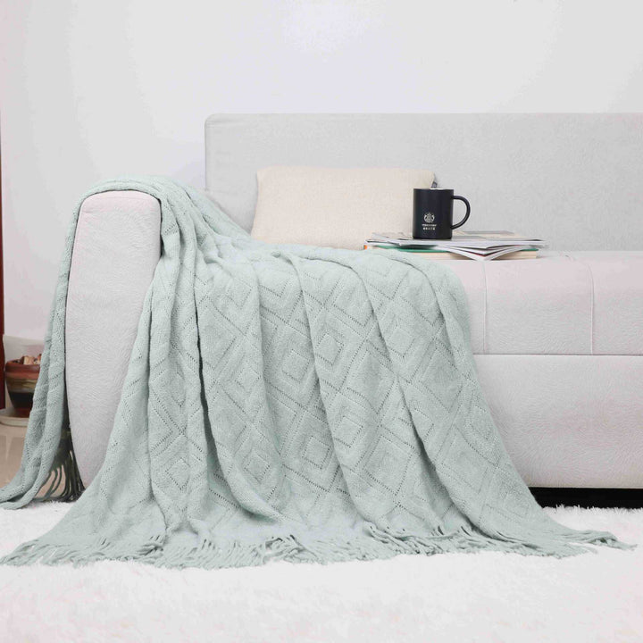 Cozy Knit Throw Blanket Bowlift