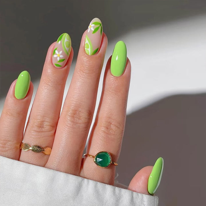 Premium Floral Press-On Nail Design Bowlift