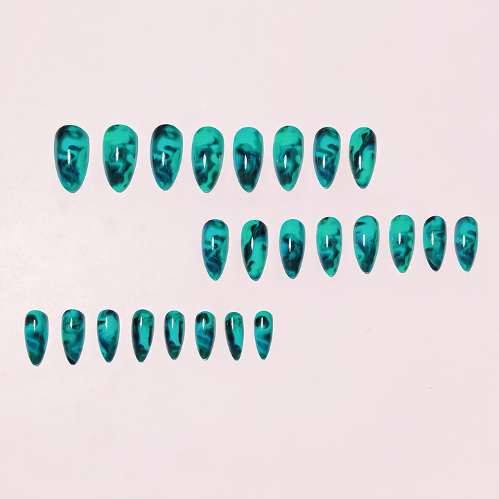 Elegant Swirl Pattern Nail Art Bowlift