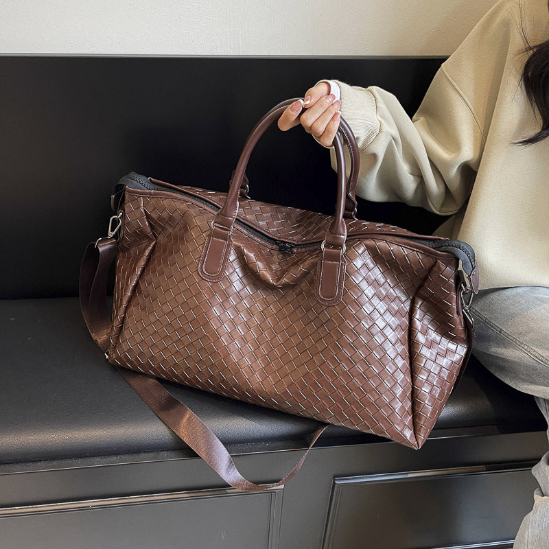 Handcrafted Travel Bag Made of Woven Leather Bowlift
