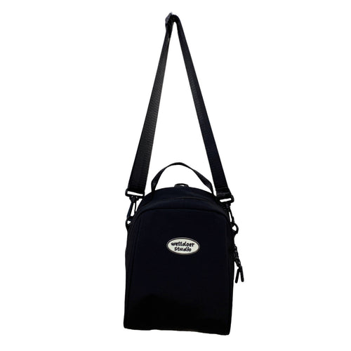 Compact Shoulder Bag With Insulated Interior Compartment Bowlift