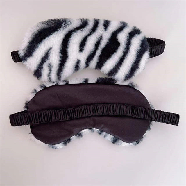 Women's soft plush sleep mask with ergonomic padding and elastic comfort band Bowlift