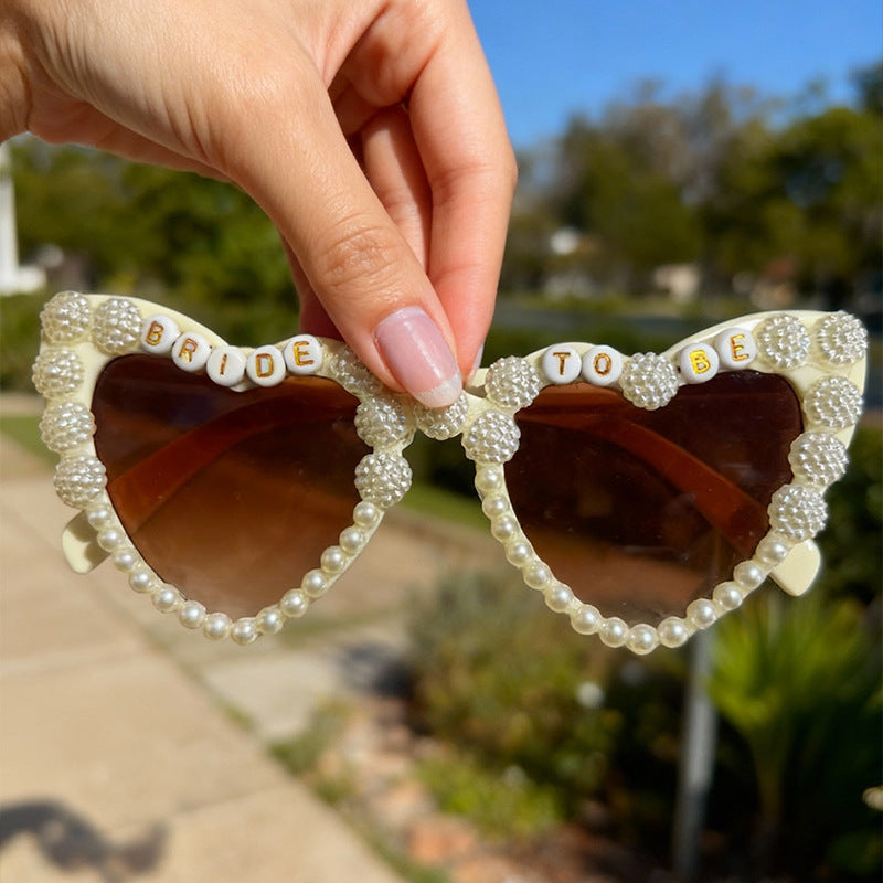 Decorative Heart-Shaped Bride-To-Be Sunglasses Bowlift