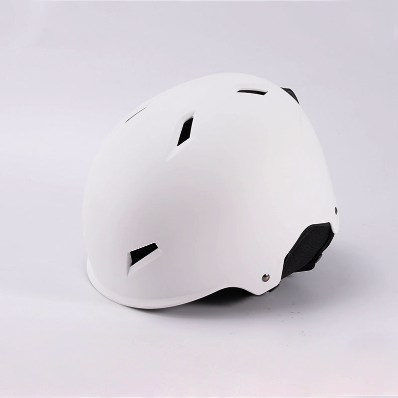 Lightweight Multi-Sport Helmet Bowlift