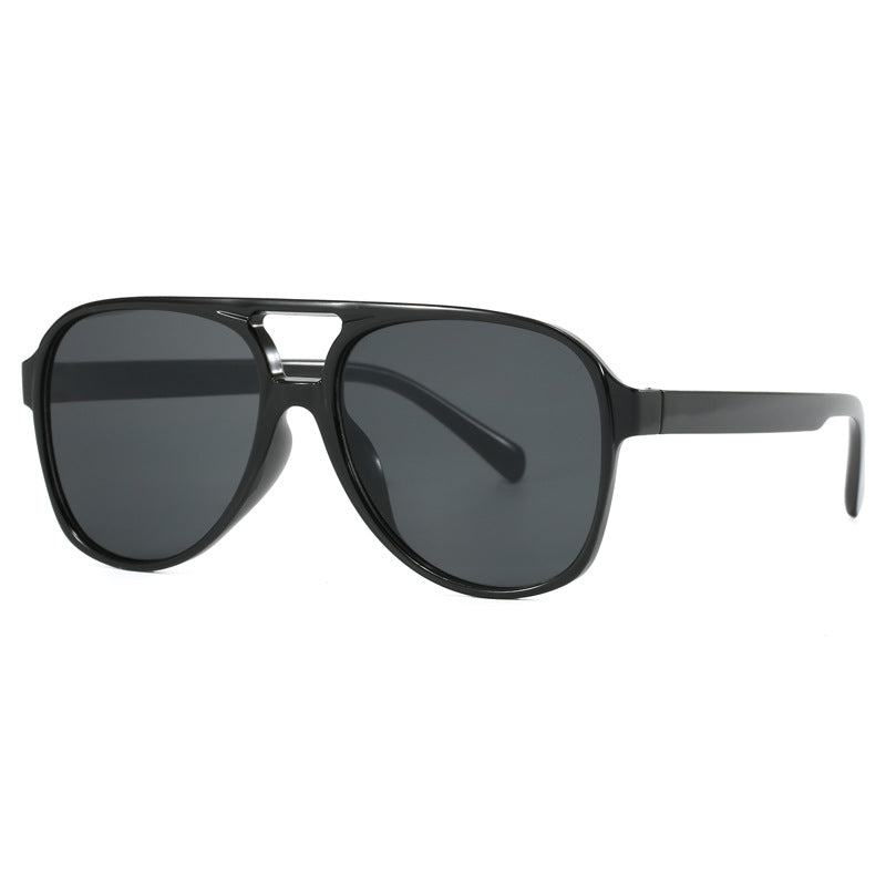 Women’s Oversized Sunglasses with Sporty Design Bowlift