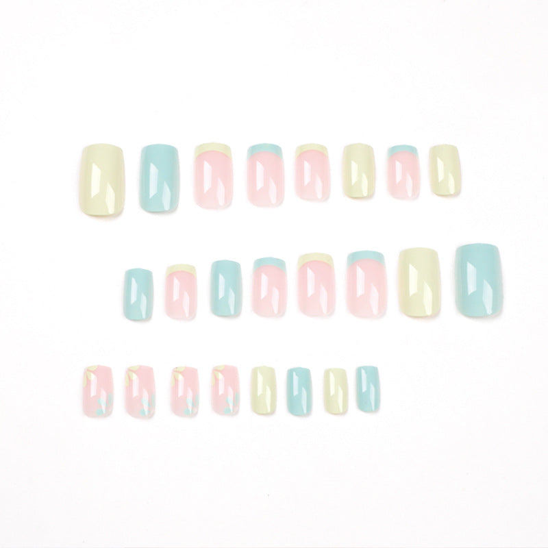 Artful nail extensions in trendy floral design Bowlift