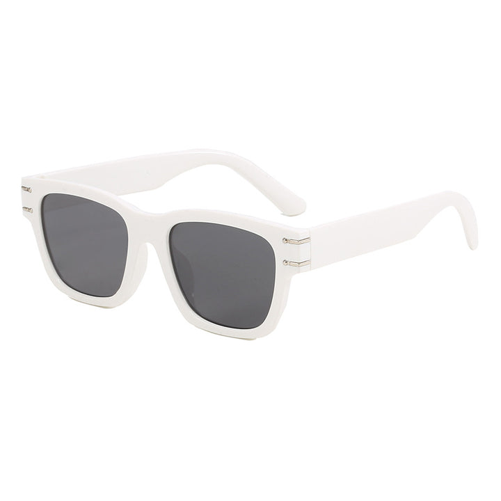 Women's fashionable oversized sunglasses with durable plastic frame Bowlift
