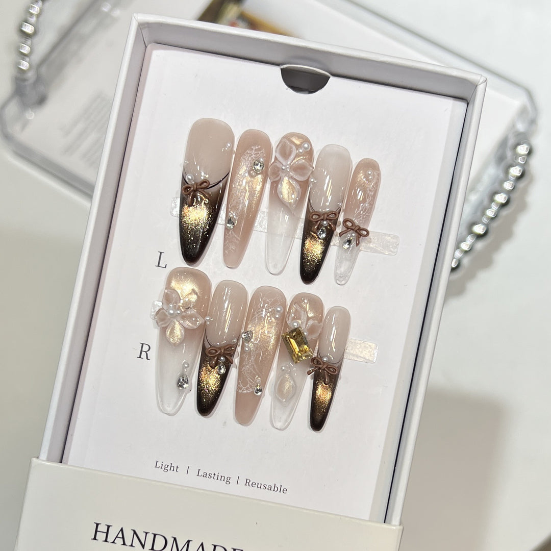 Glamorous Artistic Press-On Nail Extensions Bowlift