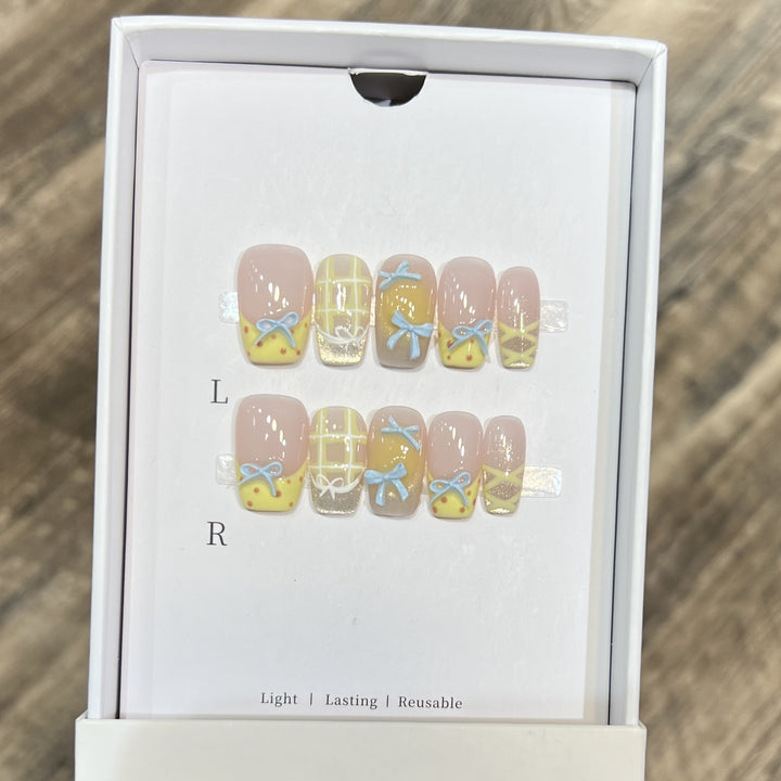 Decorative Press-On Nail Art Set with Charming Bow and Pattern Designs Bowlift