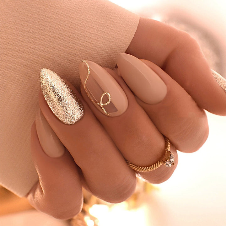 Glamorous Glittered Press-On Nail Set Bowlift