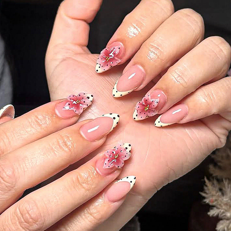 Decorative Floral Press-On Nail Set Bowlift