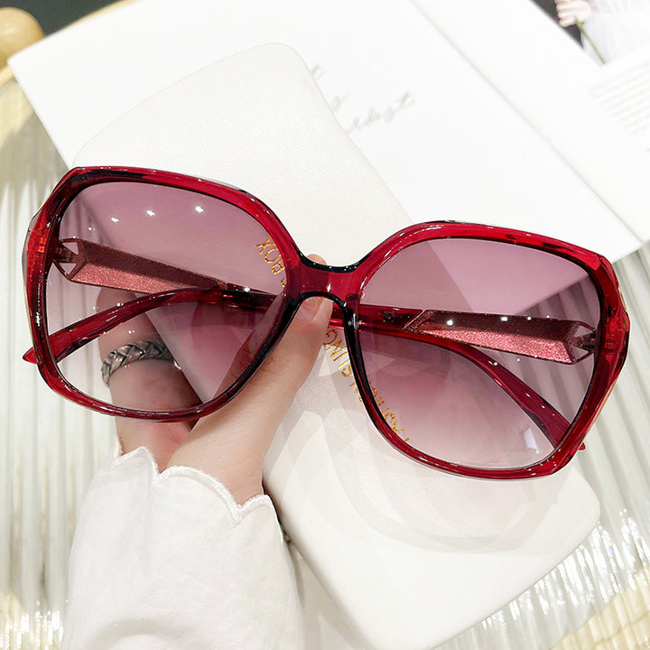 Women's oversized sunglasses in elegant butterfly design Bowlift