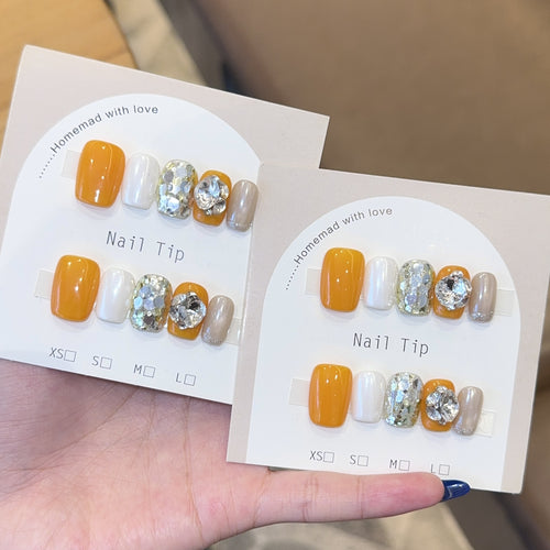 Nail Art Set with Sparkling Accents and Creative Designs Bowlift