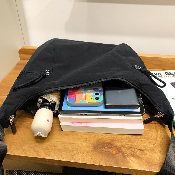 Sporty Shoulder Bag Bowlift