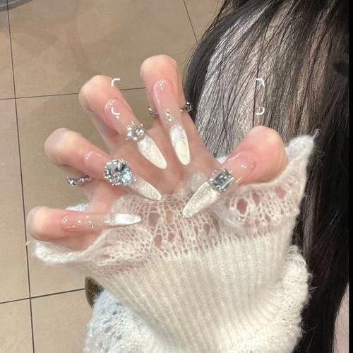 Glamorous Crystal-Embellished Press-On Nails Bowlift